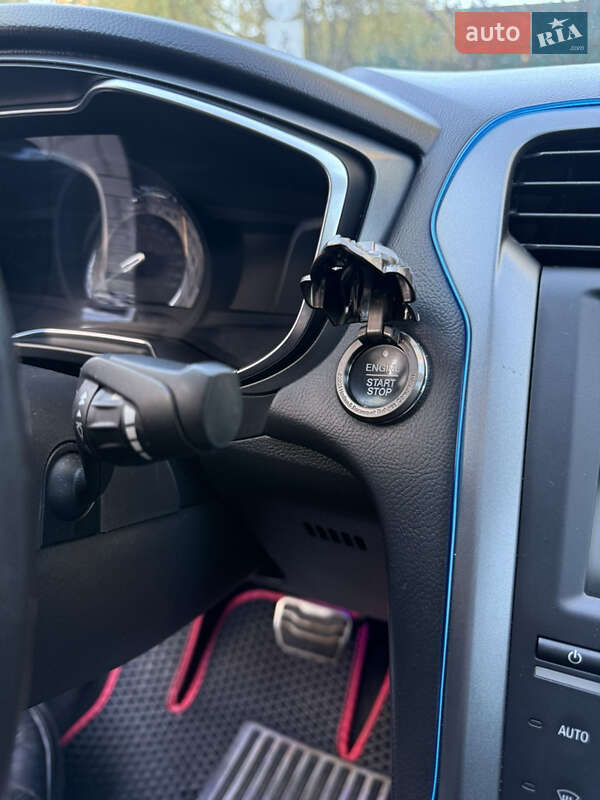 Седан Ford Fusion 2013 в Киеве фото 19 Седан Ford Fusion 2013 в Киеве