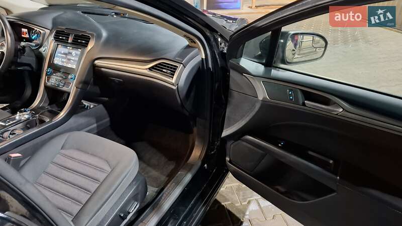 Седан Ford Fusion 2017 в Одессе