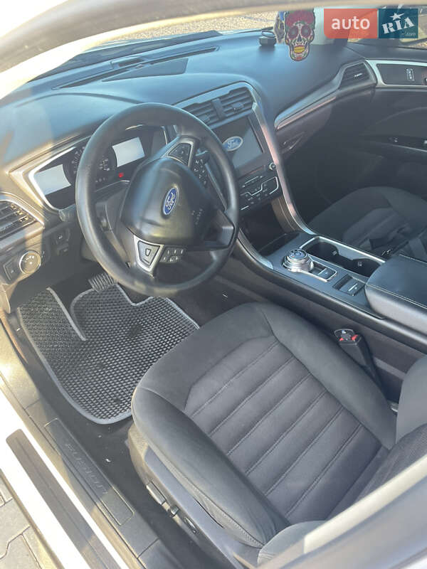 Седан Ford Fusion 2017 в Хмельницькому