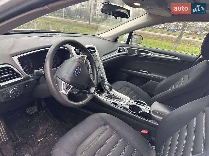 Седан Ford Fusion 2012 в Киеве фото 6 Седан Ford Fusion 2012 в Киеве