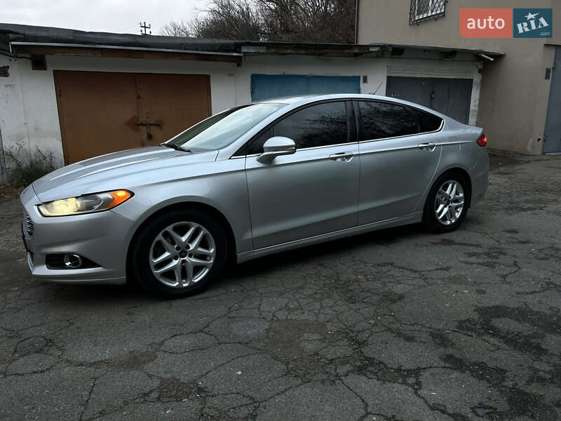 Седан Ford Fusion 2015 в Ровно фото 12 Седан Ford Fusion 2015 в Ровно