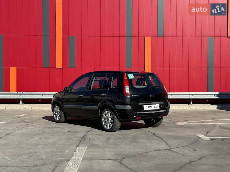 Хэтчбек Ford Fusion 2007 в Киеве