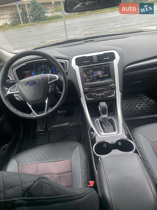 Седан Ford Fusion 2015 в Києві