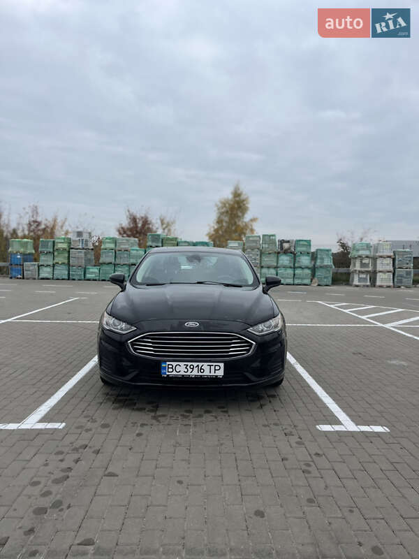 Седан Ford Fusion 2019 в Киеве фото 2 Седан Ford Fusion 2019 в Киеве