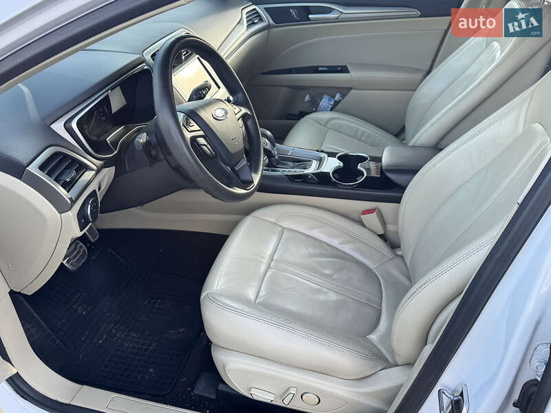 Седан Ford Fusion 2014 в Києві