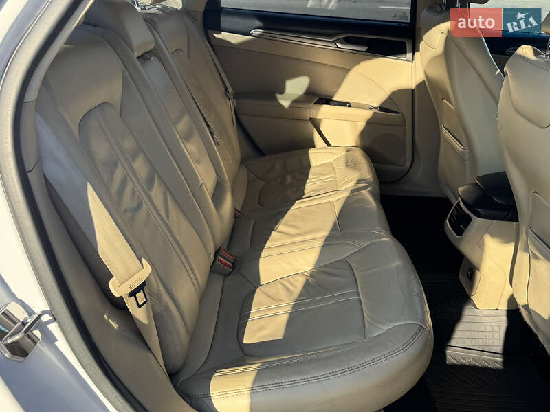 Седан Ford Fusion 2014 в Києві