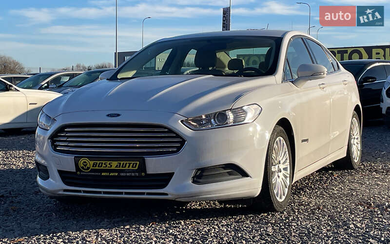Седан Ford Fusion 2014 в Львове
