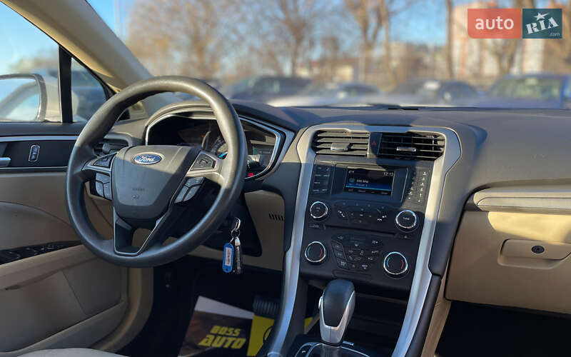 Седан Ford Fusion 2014 в Львове