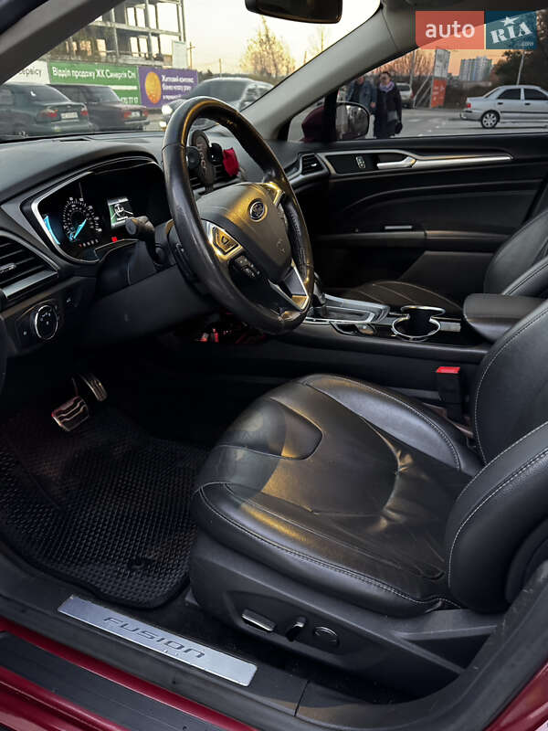 Седан Ford Fusion 2013 в Києві