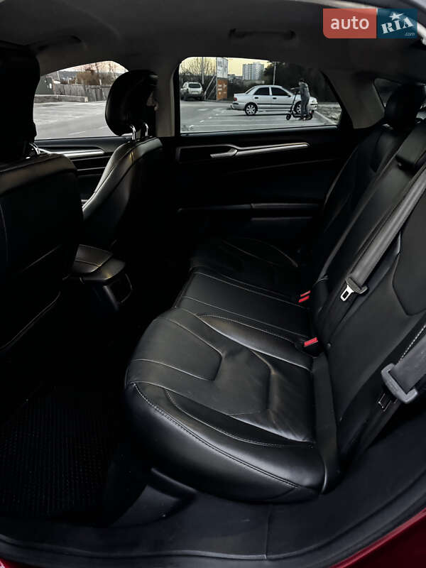 Седан Ford Fusion 2013 в Києві