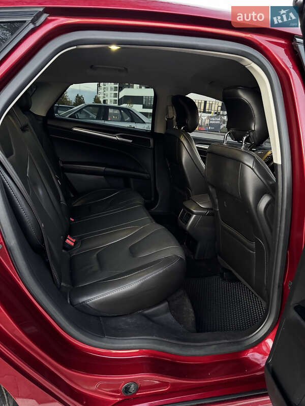 Седан Ford Fusion 2013 в Києві