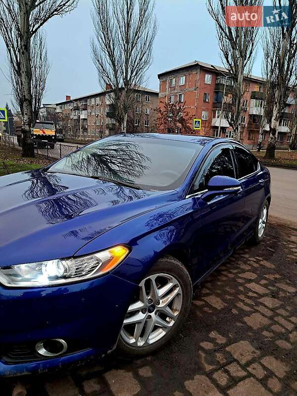 Седан Ford Fusion 2015 в Балаклії