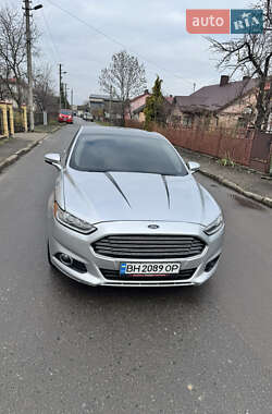 Седан Ford Fusion 2014 в Львове