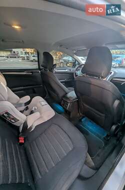 Седан Ford Fusion 2015 в Луцке