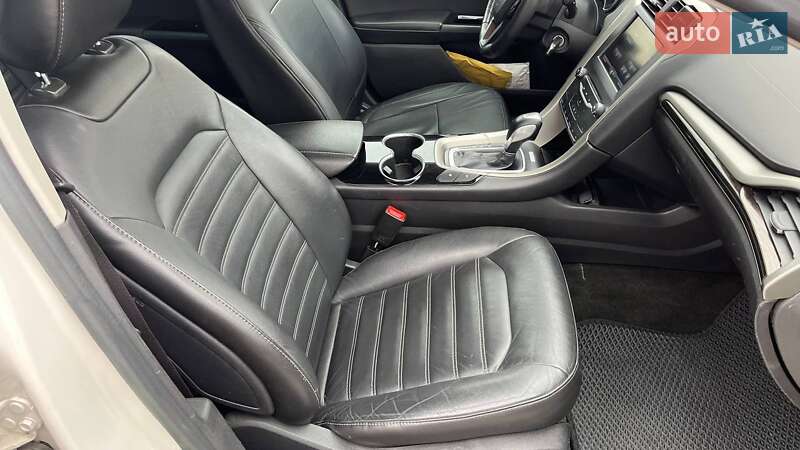 Седан Ford Fusion 2015 в Киеве