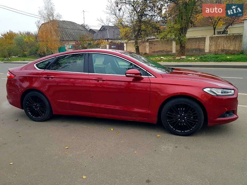Седан Ford Fusion 2016 в Миколаєві