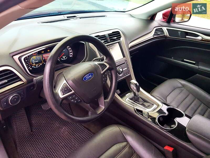 Седан Ford Fusion 2016 в Миколаєві