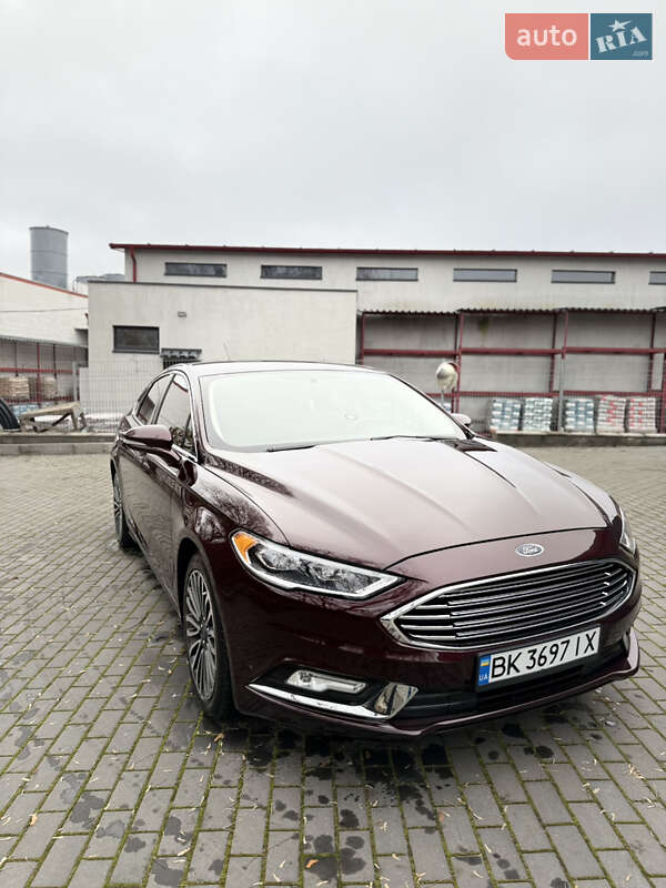 Седан Ford Fusion 2017 в Ровно