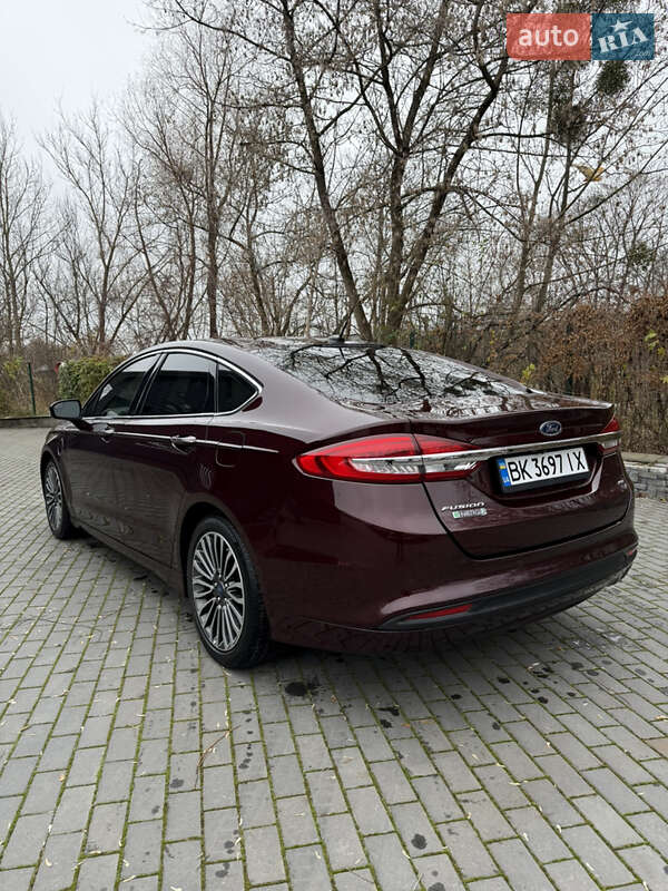 Седан Ford Fusion 2017 в Ровно