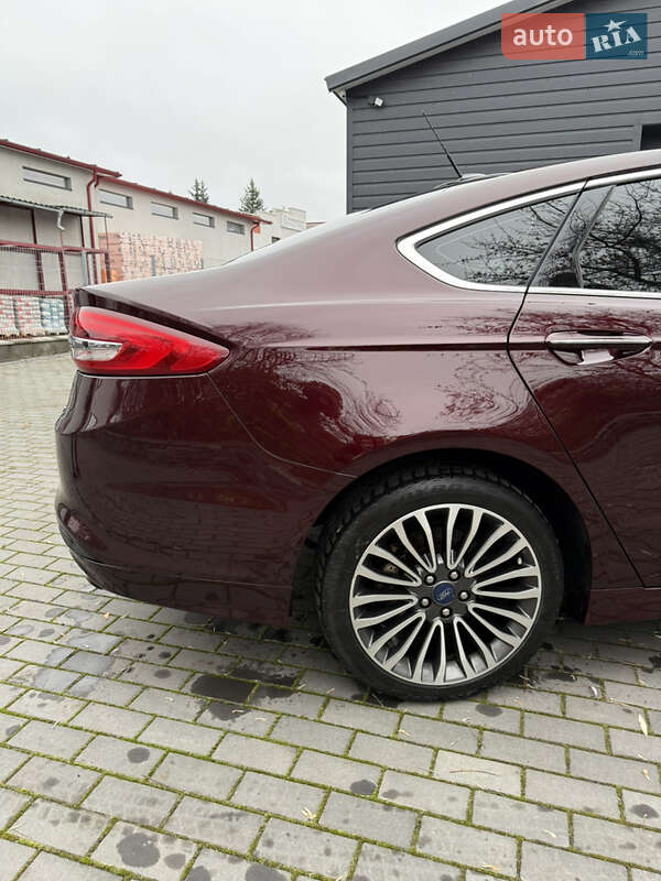Седан Ford Fusion 2017 в Ровно