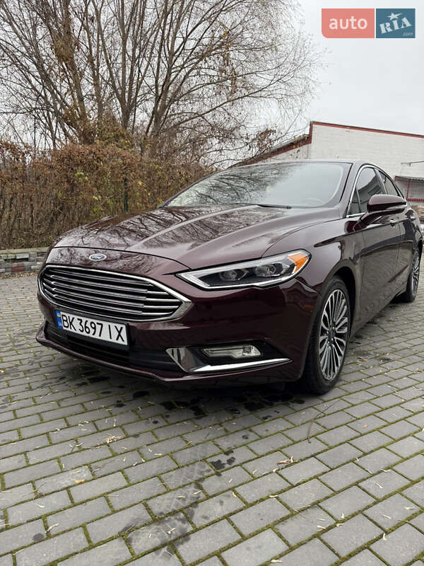 Седан Ford Fusion 2017 в Ровно