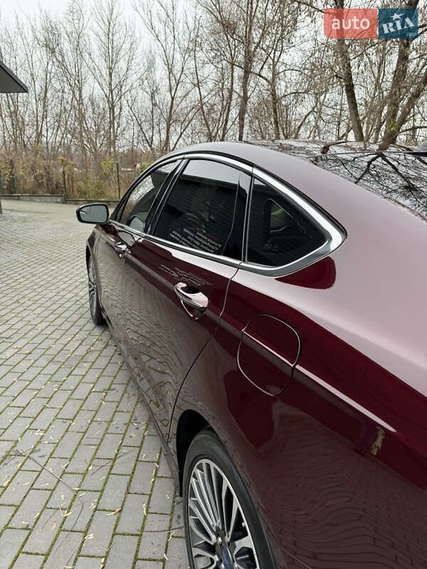 Седан Ford Fusion 2017 в Ровно