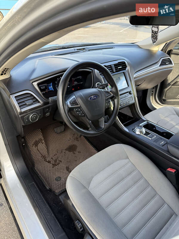 Седан Ford Fusion 2017 в Києві