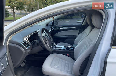 Седан Ford Fusion 2015 в Дніпрі