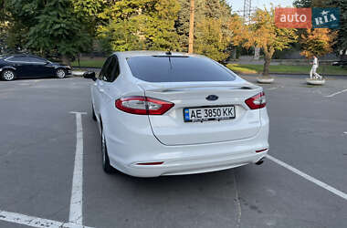 Седан Ford Fusion 2015 в Дніпрі