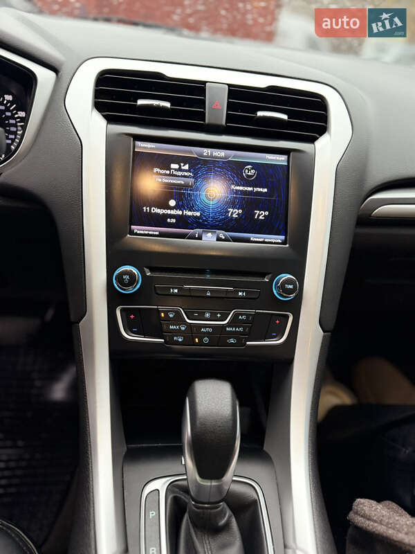 Седан Ford Fusion 2015 в Києві