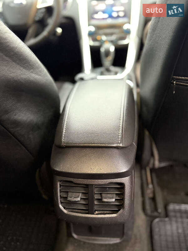 Седан Ford Fusion 2015 в Києві