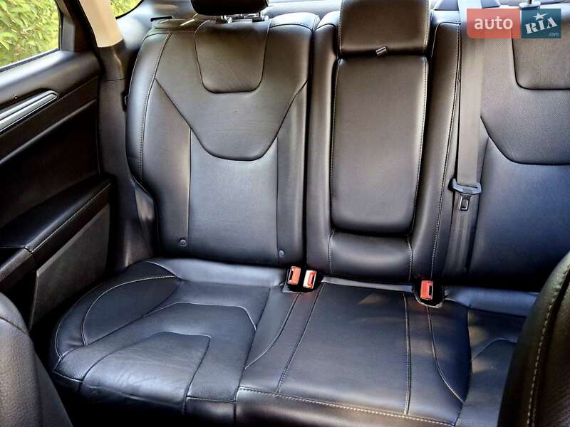 Седан Ford Fusion 2014 в Миколаєві