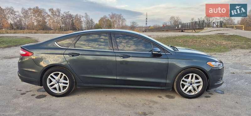 Седан Ford Fusion 2015 в Харькове