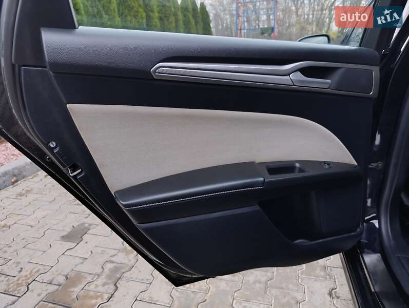 Седан Ford Fusion 2020 в Кременчуці