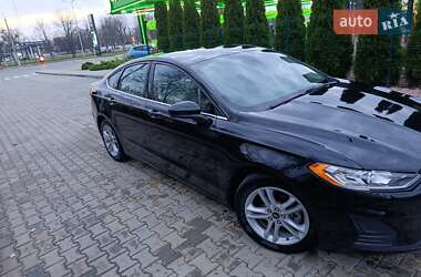 Седан Ford Fusion 2020 в Кременчуці фото Седан Ford Fusion 2020 в Кременчуці