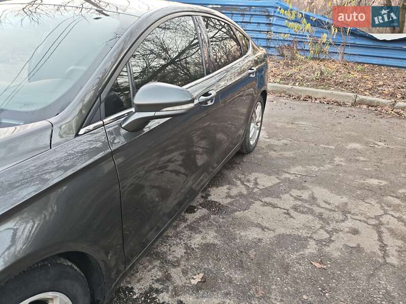 Седан Ford Fusion 2015 в Харкові
