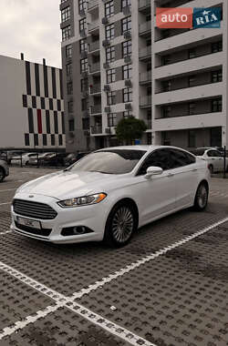 Седан Ford Fusion 2015 в Києві