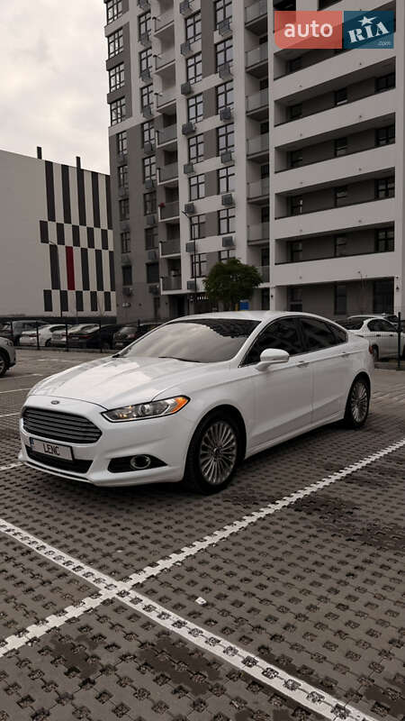 Ford Fusion 2015