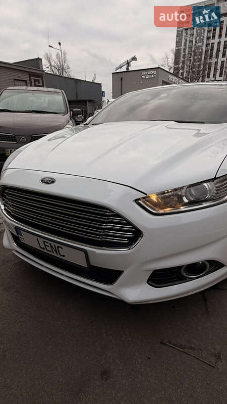 Седан Ford Fusion 2015 в Киеве фото 22 Седан Ford Fusion 2015 в Киеве