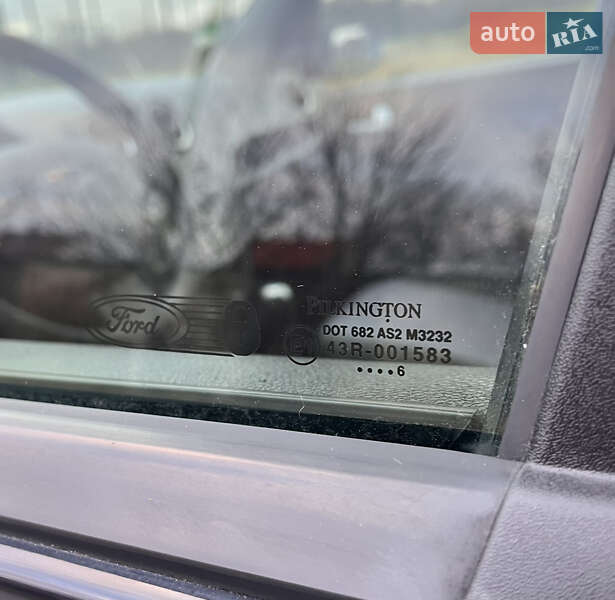 Хэтчбек Ford Fusion 2006 в Звягеле