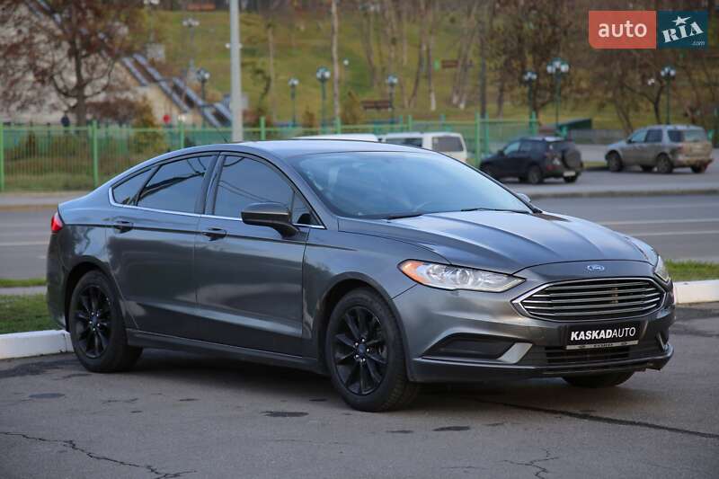 Седан Ford Fusion 2016 в Харкові