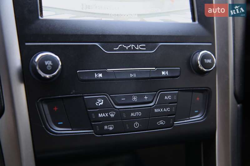 Седан Ford Fusion 2016 в Харкові