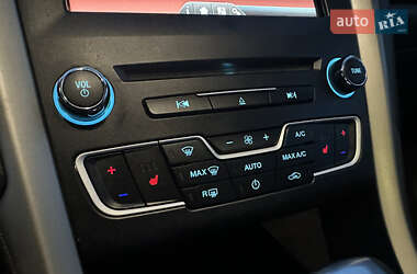 Седан Ford Fusion 2015 в Николаеве