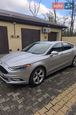 Седан Ford Fusion 2018 в Измаиле