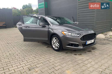 Седан Ford Fusion 2012 в Косове