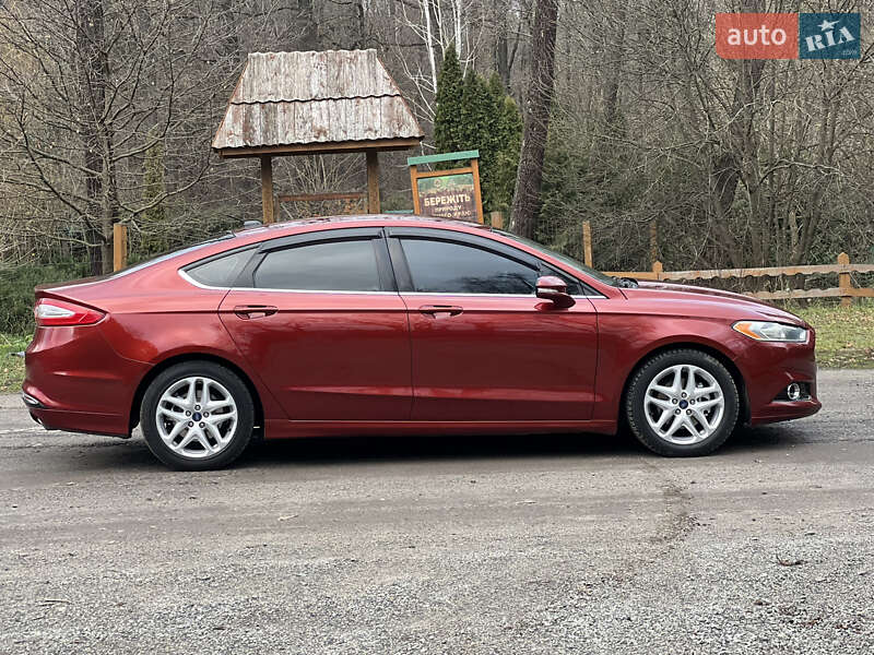 Седан Ford Fusion 2014 в Виннице