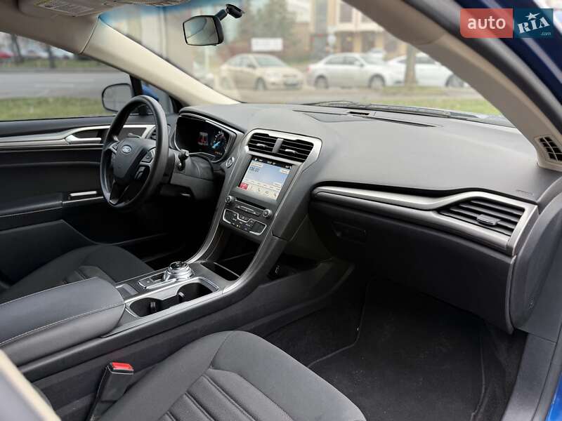 Седан Ford Fusion 2017 в Києві
