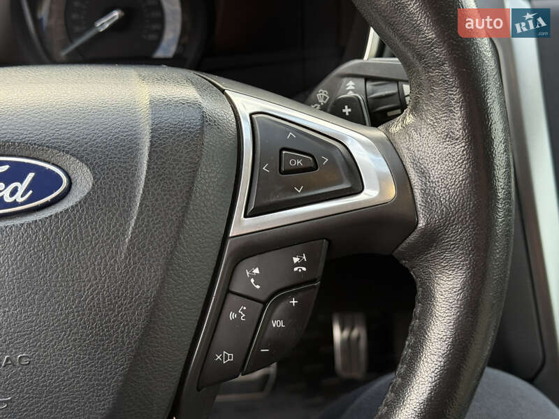 Седан Ford Fusion 2013 в Харкові