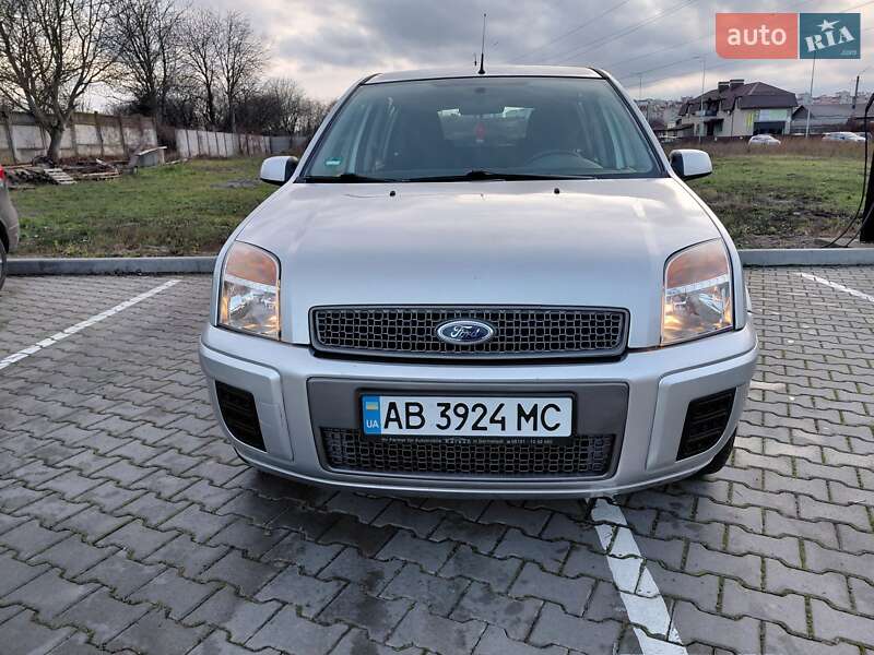 Хэтчбек Ford Fusion 2009 в Виннице