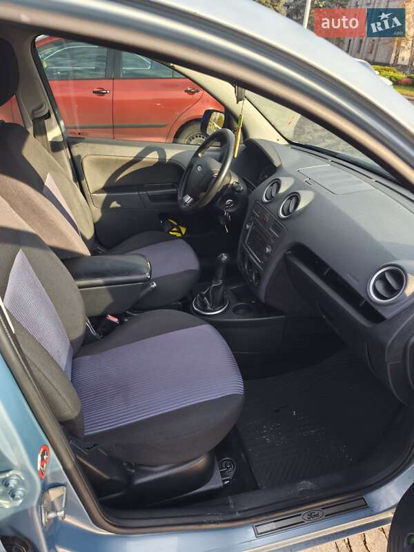 Хэтчбек Ford Fusion 2010 в Кременчуге фото 16 Хэтчбек Ford Fusion 2010 в Кременчуге